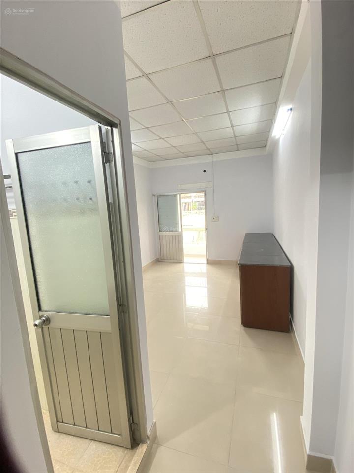 Chính chủ bán chung cư chu văn an 80m2, có 3pn, sổ hồng giá 2,95tỷ