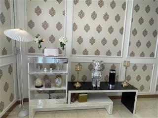 Chính chủ bán gấp chung cư đề thám q1, nhà đẹp 2pn, ban công siêu bự nhỉnh 2 tỷ