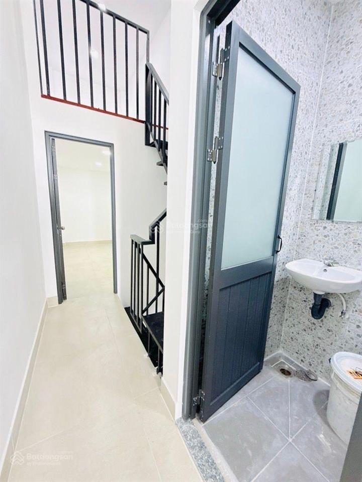 Nhà mới ngay chợ bà chiểu 27m2 đất 3pn chỉ 3,7tỷ tl