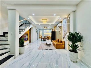 Nhà mới đẹp full nội thất giáp đường d5, 60m2, nhỉnh 6tỷ, xe tải sát nhà