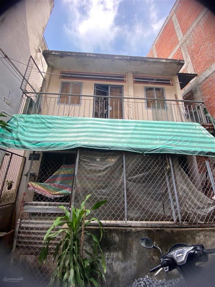 Gần chợ bà chiểu, nhà củ 72m2 tiện xây mới 4 tầng nhỉnh 7tỷ, sát hẻm xe hơi