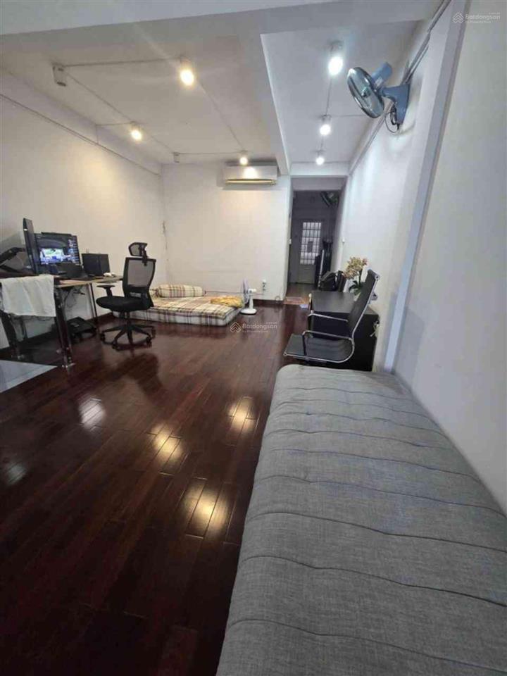 Gấp bán chung cư cũ nơ trang long lầu thấp g60m2 hơn 2tỷ có shr