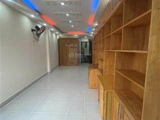 Cho thuê nhà 5 tầng hẻm xe tải vip trần khắc chân, dân trí cao, 4pn ở kết hợp kinh doanh 20tr