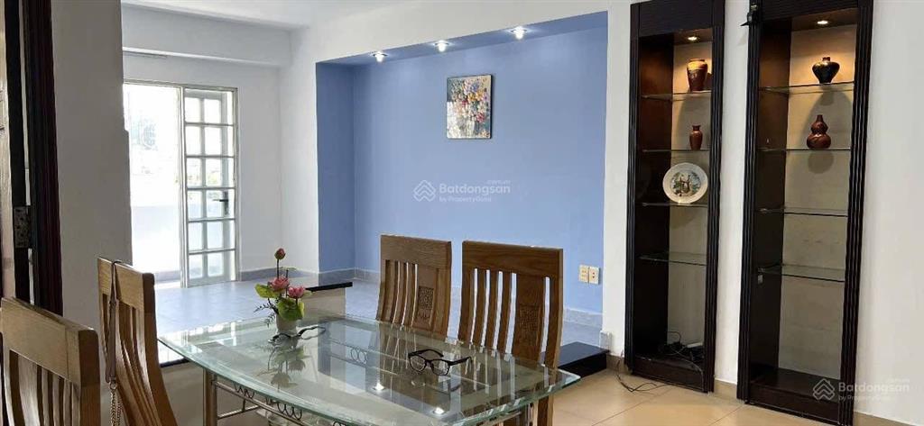 Cho thuê chung cư trường sa ngay vip phan xích long 8,5tr/tháng, có thang máy