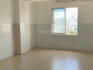 Cho thuê chung cư trường sa ngay vip phan xích long 8,5tr/tháng, có thang máy