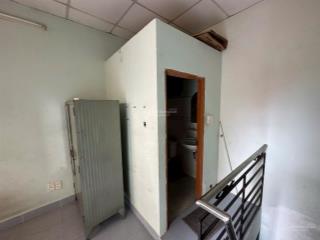 Gấp bán nhà nơ trang long, chưa tới 100tr/m cả đất và nhà