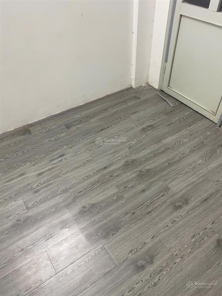 Cho thuê chung cư cũ lê quý đôn 2pn giá 9tr, ko phí dịch vụ