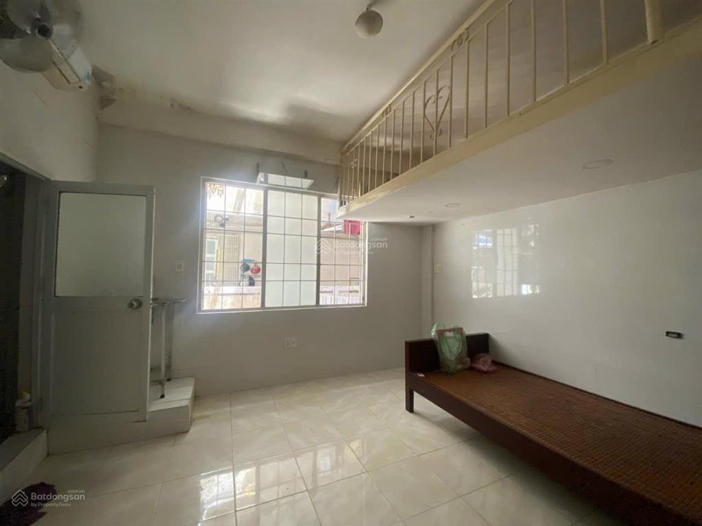 Cho thuê chung cư trần huy liệu 3,9tr lầu thấp, điện nước nhà nước