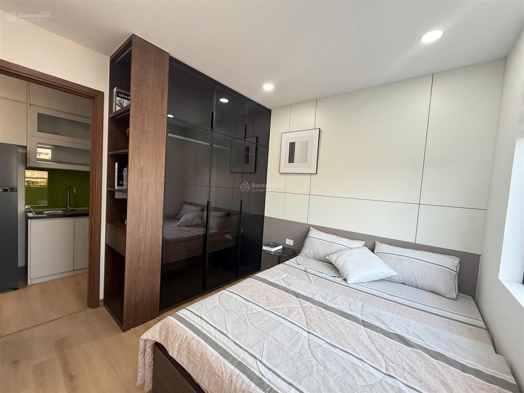 Chính chủ cần bán căn hộ 2 phòng ngủ 2 vệ sinh, đã có full nội thất, sắp bàn giao