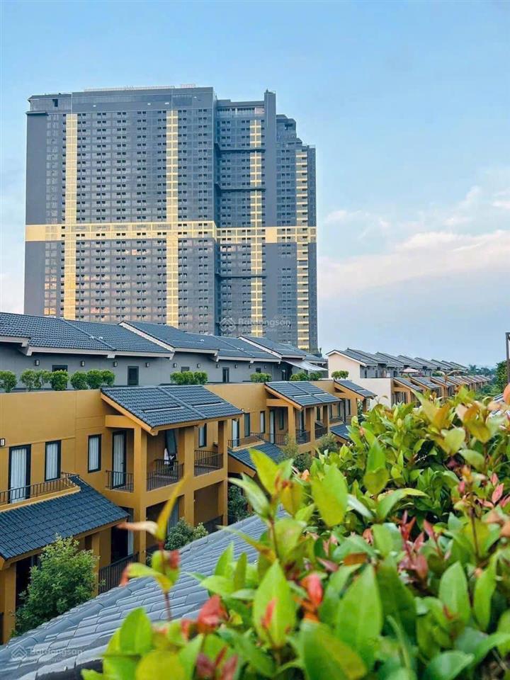 Bán căn hộ khách sạn khoáng nóng full nội thất 5 sao. dòng tiền 10%/năm. đã đi vào hoạt động