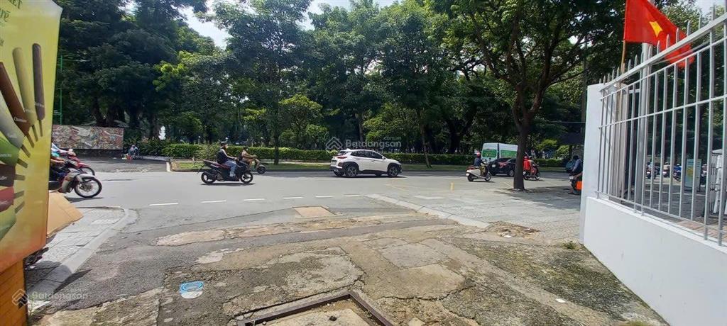 Nhà giá rẻ hiếm quận 1hẻm xe hơi võ thị sáudt7,2x15mkết cấu 3 tầnggiá 28 tỷ giảm còn 24 tỷ