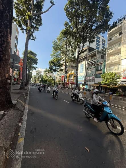Hàng hiếm mt ngay phan đình phùngdt 10,10x24m, căn góc 2 tầng, tiện xây tòa vpchdv, chỉ 49,7 tỷ