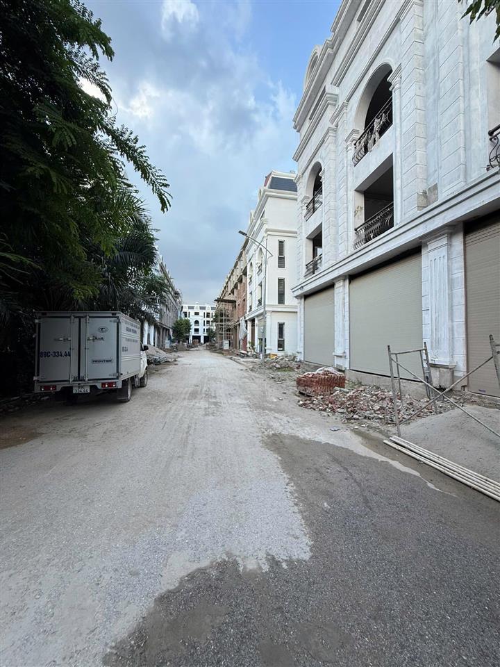 Bán nhà 4 tầng view công viên khu đô thị phúc thành, mỹ hào, hưng yên