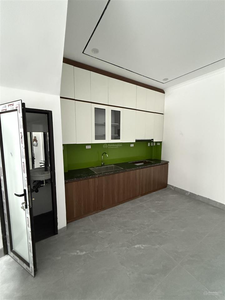 Hiếm bán nhà 3 tầng mới xây giá rẻ tại nhân vinh, phường đường hào, hưng yên