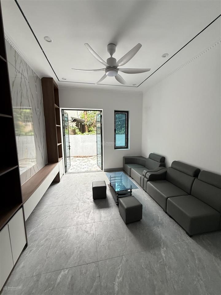 Hiếm bán nhà 3 tầng mới xây giá rẻ tại nhân vinh, phường đường hào, hưng yên