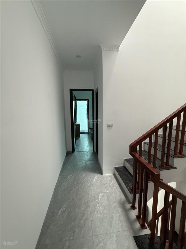 Hiếm bán nhà 3 tầng mới xây giá rẻ tại nhân vinh, phường đường hào, hưng yên