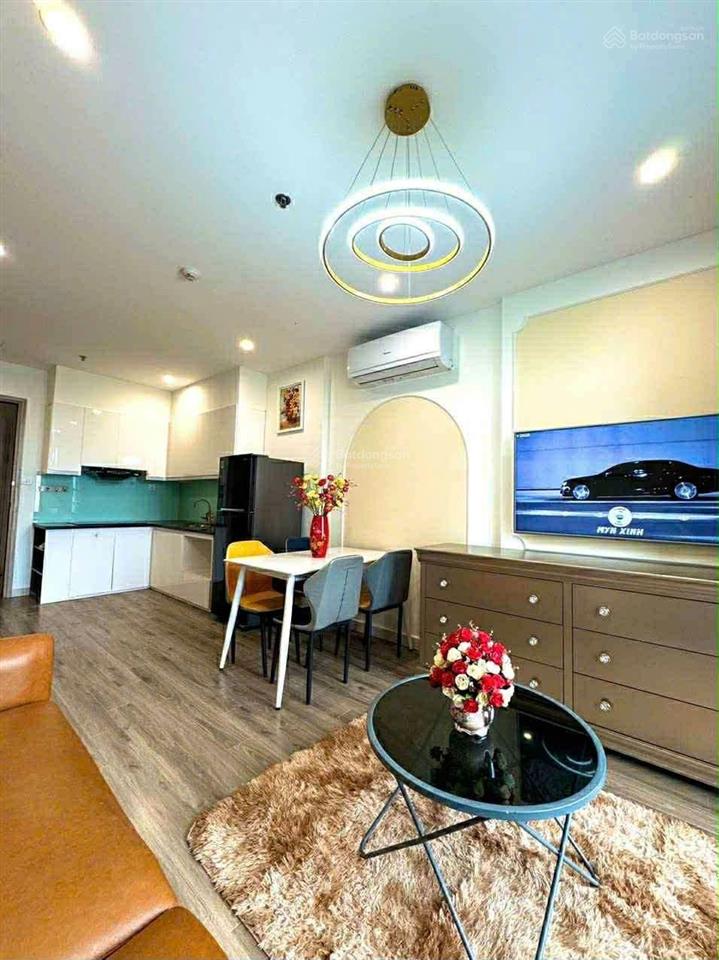 Bán 1n+ view hồ, hướng mát, full đồ, view thoáng đẹp