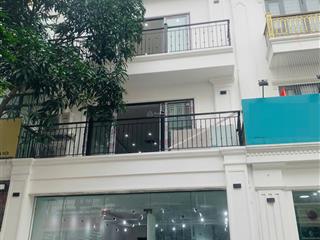 Cho thuê nhà đường nguyễn chánh, cầu giấy, hn. dt 80m, 6 tầng, nhà mới 100% có thang máy. giá 60tr