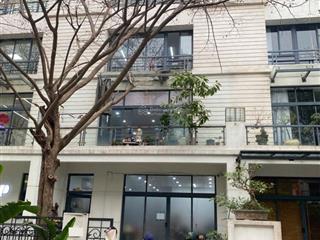 Cho thuê nhà đường triều khúc, thanh xuân, hn. 150m2, 5 tầng, thông sàn có thang máy. giá 50tr/th