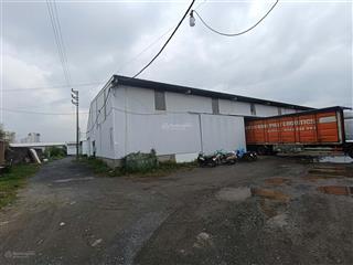 Cho thuê kho đường 32, đan phượng, hn. dt 3000m trong đó 1200m kho, có điện 3fa, công đỗ. giá 50tr