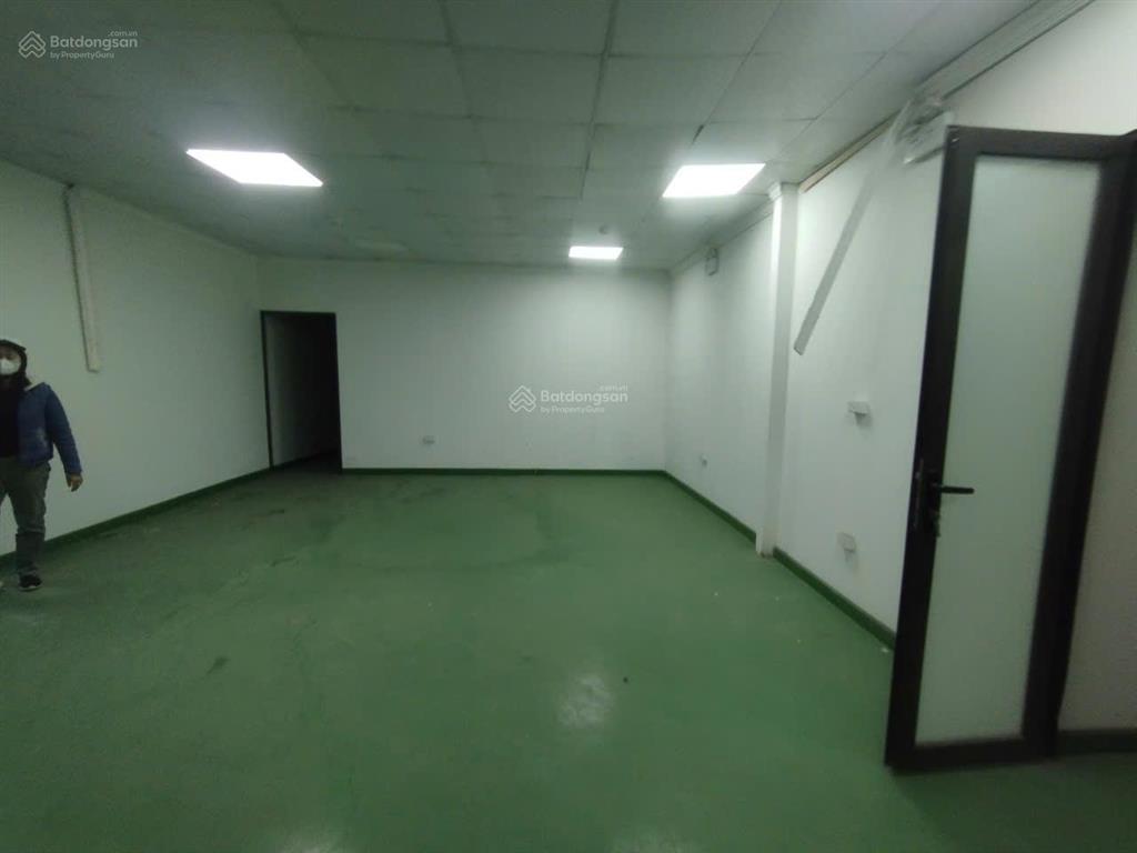 Cho thuê kho đường phan bá vành, btl. dt 1000m2, xây dựng kiên cố, kho đẹp lung linh. giá 90k/m2/th