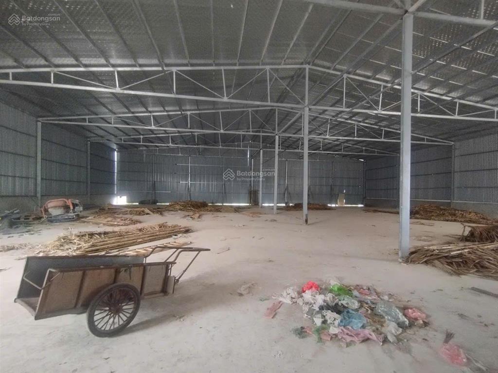 Cho thuê kho đường vân linh, an khánh, hoài đức. dt 900m2, cao 8m, trống nóng, điện 3fa. giá 40k/m2