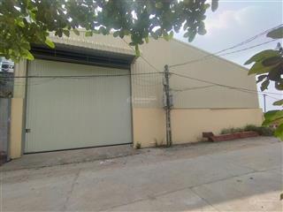 Cho thuê kho tại nam hà, phúc thọ, hn. dt 1000m khung thép zamin cao 10m, có điện 3fa. giá 50tr/th