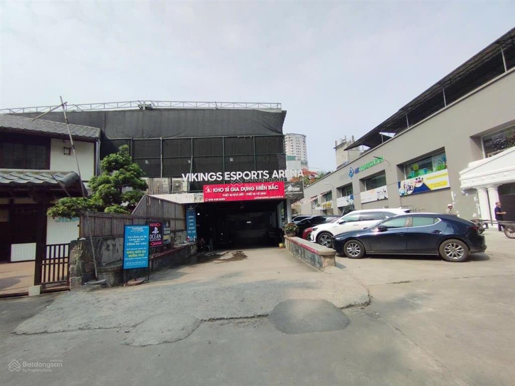 Cho thuê kho đường cầu giấy, dịch vọng, cầu giấy. dt 500m xây dựng kiên cố có điện 3fa. giá 75tr/th