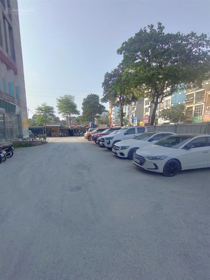 Cho thuê kho đường vạn phúc, hà đông, hn. dt 400m2, xây dựng kiên cố, có điện 3fa. giá 30tr/th