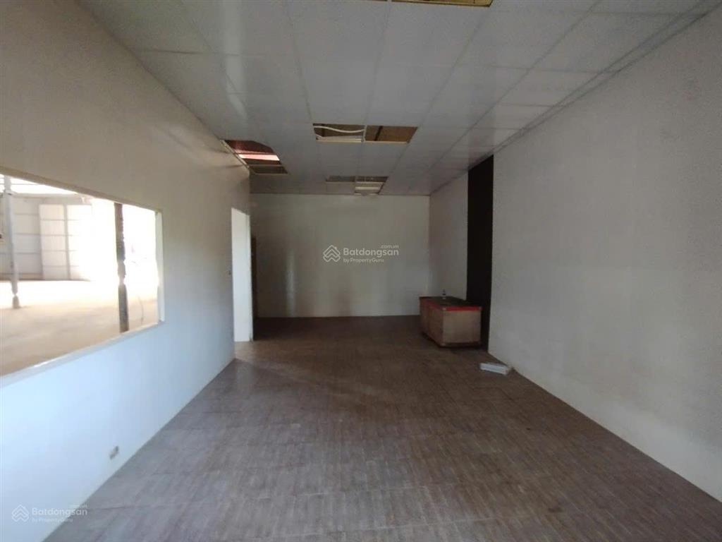 Cho thuê kho đường đại lộ thăng long, an khánh. 800m2, cao 8m, có điện 3fa, nước sạch. 45k/m2/th
