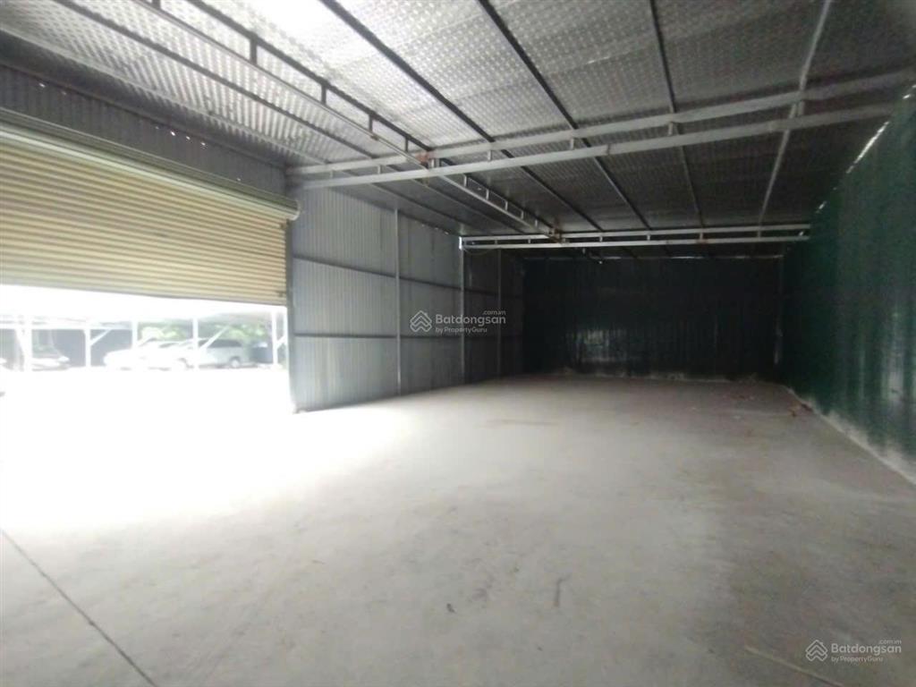 Cho thuê kho đường sài đồng, long biên dt 450m2. khung thép, mái tôn, xe công đỗ cửa. giá 45tr/th