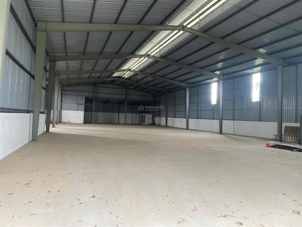 Cho thuê kho tại nam hà, phúc thọ, hn. dt 1000m khung thép zamin cao 10m, có điện 3fa. giá 50tr/th