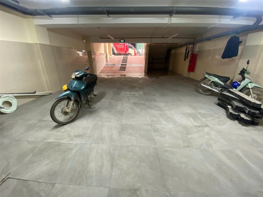 Cho thuê tòa nhà đường hồ tùng mậu, nam từ liêm. dt 150m2, 6 tầng, 1 hầm, thông sàn có thang máy