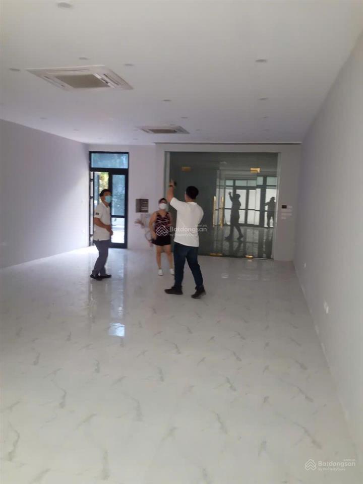 Cho thuê nhà vinhomes gardenia hàm nghi, nam từ liêm. dt 100m2 5 tầng, có thang máy. giá 55tr/th