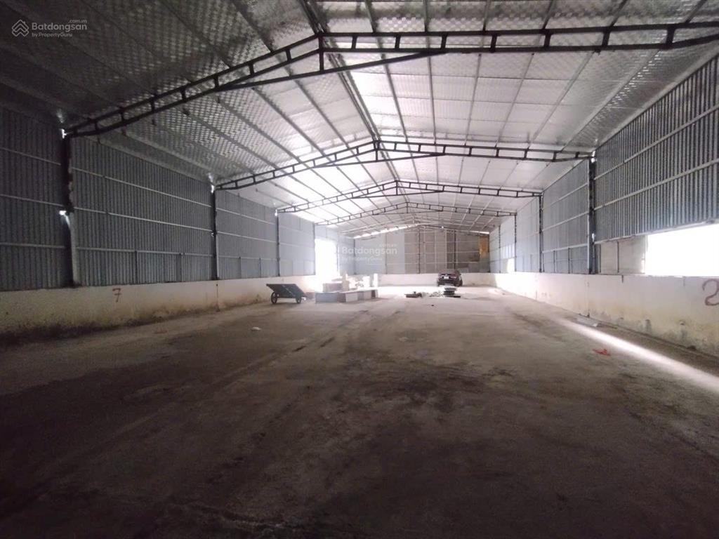 Cho thuê kho tại vạn phúc, thanh trì. dt 750m2 cao 6m, có điện 3fa, nước sạch. giá 25tr/th