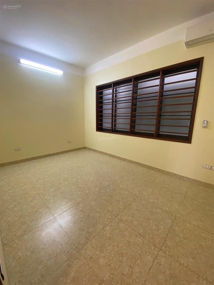 Cho thuê nhà kđt đại kim mới, hoàng mai, hn. dt 75m2, 5 tầng có thang máy, ô tô đỗ cửa. giá 32tr/th
