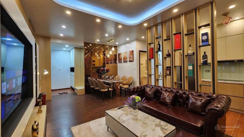 Bán siêu phẩm chung cư 789, nhân mỹ, mỹ đình. dt 111m chia 3 phòng ngủ full nội thất giá chỉ 8,6 tỷ
