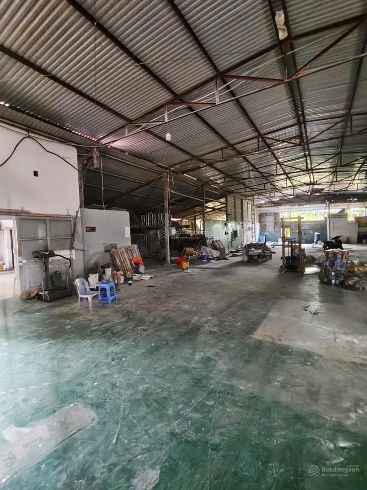 Cho thuê kho đường sa đôi, nam từ liêm, hn. dt 680m, cao 6m, có điện 3fa, nước sạch. giá 80k/m/th
