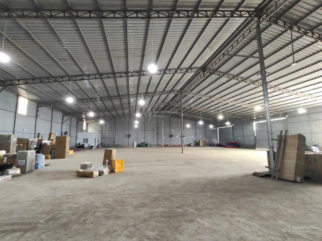 Cho thuê kho đường thụy phương, bắc từ liêm. 600m2, cao 9m, có điện 3fa, công đỗ cửa. giá 75k/m2