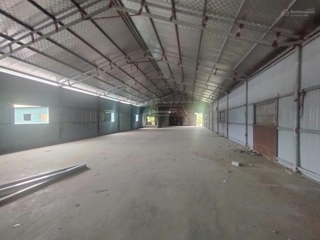 Cho thuê kho đường hòa bình, yên nghĩa, hà đông. dt 1200m2, điện 3fa, nước sạch cao 7  8m, 70k/m2