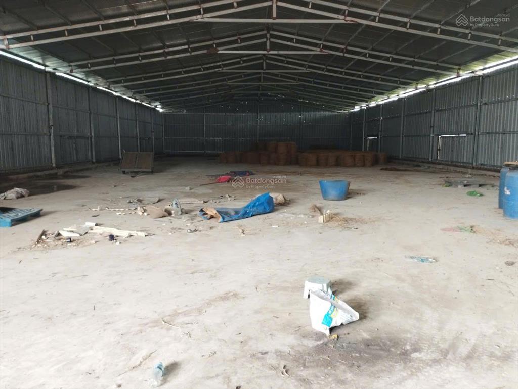 Cho thuê kho đường hòa bình, yên nghĩa, hà đông. dt 1200m2, điện 3fa, nước sạch cao 7  8m, 70k/m2