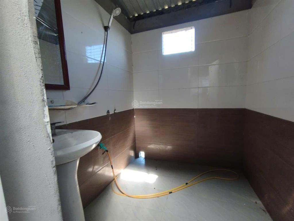 Cho thuê kho km14 đại lộ thăng long, vân côn. dt 700m2, cao 8m, có điện 3fa, nước sạch. giá 40k/m2