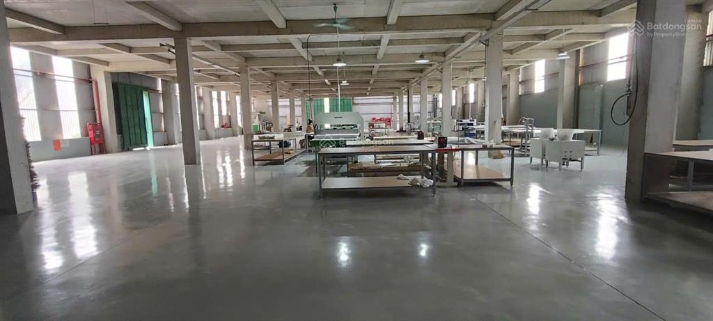 Cho thuê kho xưởng 900m2 cụm cn trường an, an khánh, hn có pccc, 3fa, xe công, xuất vat. giá 125k/m