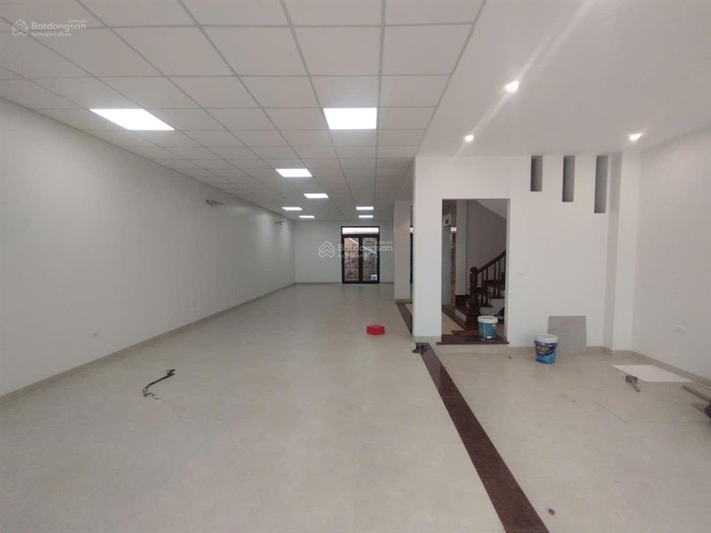 Cho thuê nhà kđt geleximco lê trọng, dương nội. dt 200m2, 4 tầng, thông sàn có thang máy. giá 55tr