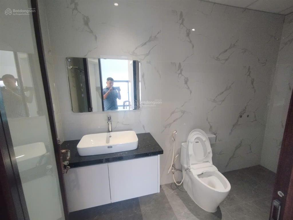 Cho thuê nhà kđt geleximco lê trọng, dương nội. dt 200m2, 4 tầng, thông sàn có thang máy. giá 55tr