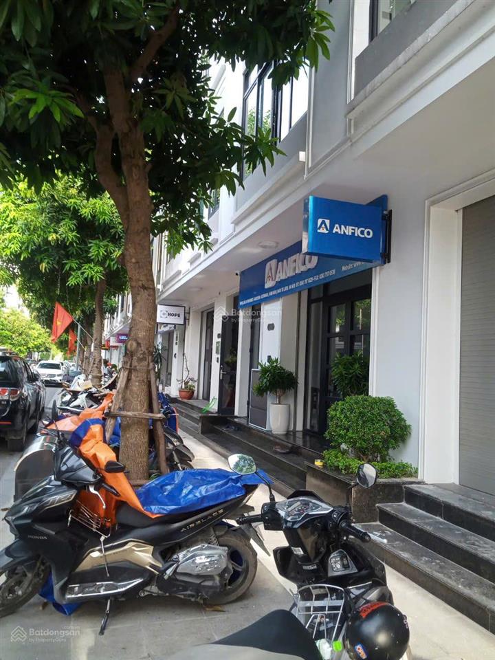 Cho thuê nhà vinhomes gardenia hàm nghi, nam từ liêm. dt 100m2 5 tầng, có thang máy. giá 50tr/th