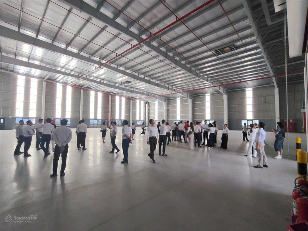 Cho thuê kho cụm cn jutech, xã xuân cẩm, bắc ninh. 4000m2, dựng mới 100% pccc tự động. giá 104k/m