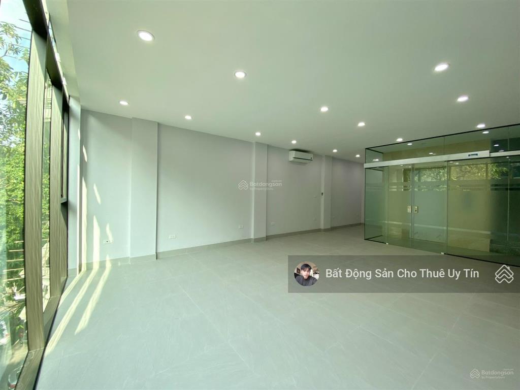 Chính chủ cho thuê văn phòng mặt thoáng full kính nguyễn hy quang, 50m2, giá 8tr