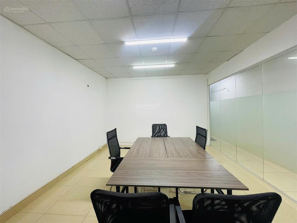 Cho thuê văn phòng ngã tư sở diện tích 35m2 giá 5.5tr tòa văn phòng
