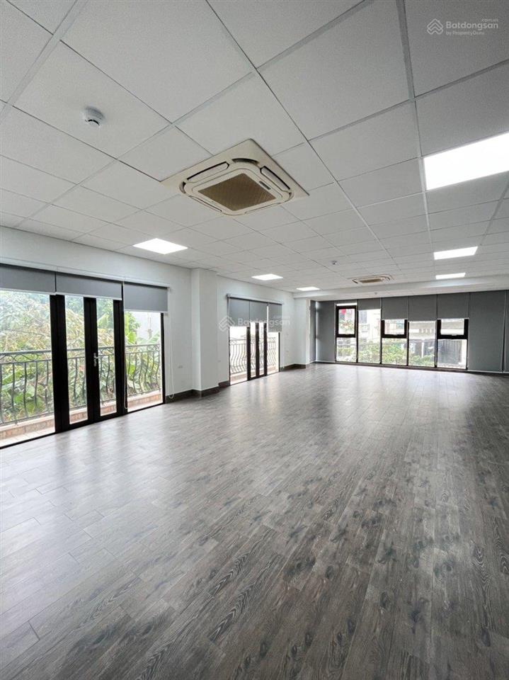 Cho thuê văn phòng hoàng văn thái diện tích 110m2, giá 15,5tr/th, view full kính